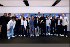 姆巴佩領(lǐng)取歐洲金靴獎，維尼修斯社媒：祝賀我的兄弟