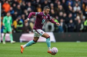 沃克：阿森納在過去幾年里進步了很多 我們想給他們制造麻煩