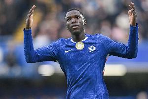 迪尼：誰會關(guān)心熱刺對切爾西的比賽？他們都沒有希望奪得英超冠軍