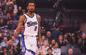 明天國王客戰(zhàn)雄鹿 蒙克個人原因缺陣 克利福德升級為出戰(zhàn)成疑