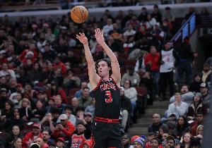 異軍突起！公牛豪取開(kāi)賽5連勝高居?xùn)|部榜首  是東部唯一不敗球隊(duì)