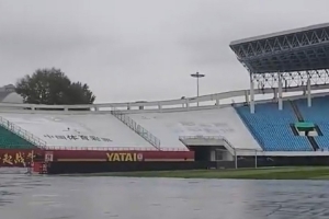 天天體育：長(zhǎng)春目前體感溫度只有5度，下午還有可能升級(jí)到雨夾雪