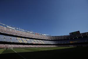 世體：巴薩將于11月7日在諾坎普公開(kāi)訓(xùn)練，已有7500名會(huì)員購(gòu)票