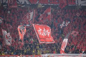 解說(shuō)員：極端球迷訓(xùn)話風(fēng)氣需改一改，不是外國(guó)什么東西都是好的