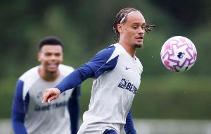 奧哈拉：感覺熱刺簽下西蒙斯就像曼聯(lián)引進(jìn)安東尼，我已對(duì)他厭倦