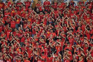 贏球即沖超！足球報(bào)：銅梁龍仍握有優(yōu)勢，末輪需要“重慶血性”