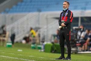 媒體人：佩雷拉賦閑了，有沒有足協(xié)官員愿意通過現(xiàn)成渠道去聊一聊