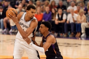 24年10月以來(lái)首次未能得分上雙！太陽(yáng)如何將文班限制到僅得9分？