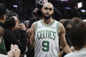 補(bǔ)強(qiáng)最后拼圖！BR設(shè)想三方交易：火箭送走范喬丹追逐冠軍后衛(wèi)懷特