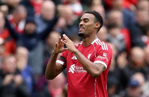 赫拉芬貝赫：續(xù)約？我在利物浦很開心，還沒談過讓我們?cè)倏纯窗? >
                                        </div>
                                    </div>
                                    <div   id=