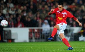 粵媒：9年德國足球洗禮和沉淀，讓邵佳一跳出了傳統(tǒng)土帥思維局限