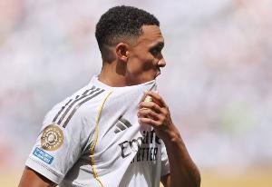 阿斯談阿諾德被噓：這次重逢來得太快，球迷的傷口還未愈合