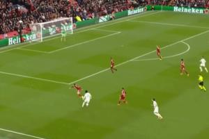 ?？嘶蜀R！布拉德利防死維尼修斯，極致卡位 干凈下鏟 造對手黃牌