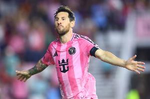 阿迪CEO：我們會(huì)陪梅西直到最后一刻，耐克贊助德國(guó)隊(duì)？我們不慌