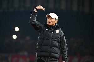 體壇：相關(guān)領(lǐng)導(dǎo)親自出馬，和邵佳一面談 足協(xié)4日晚加班草擬報(bào)告