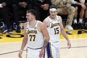 怎么都贏！船記：湖人過(guò)去一周完成了東契奇和里夫斯的控制變量法