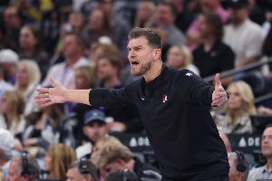 斯普利特：整體上我們的執(zhí)行力不錯 希望球員不會為了末節(jié)留體力