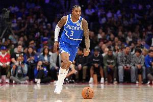 雄鹿官方：小凱文·波特接受右膝半月板損傷修復手術 預計缺席4周