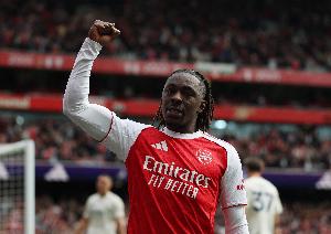 破門弒舊主，阿森納官方：埃澤對水晶宮破門當選球隊10月最佳進球