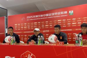 張外龍：銅梁龍球員非常年輕，希望影響中國(guó)足球，讓球員沖出亞洲