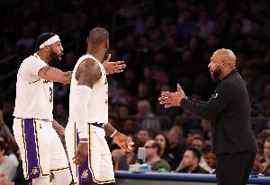 哈姆：我很好地處理了湖人的輿論壓力 從不在媒體面前指責(zé)球員