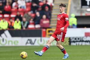 郵報(bào)：若保持健康，卡爾文-拉姆塞預(yù)計(jì)冬窗會(huì)被利物浦外租鍛煉