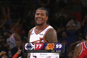 他放肆的笑！杰倫·格林三分轟進領先22分打?？齑?開懷大笑！