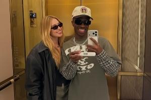 維尼修斯與女友手持驗孕棒暗示懷孕？圖為AI生成，粉絲賬號流出?