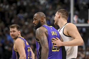 肯尼：詹姆斯復出后就像有三個約基奇一起打球 那樣效率太低了