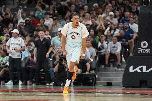 凱爾登：我得成為帶來能量的球員 擅長搶前場板是項很好的技能