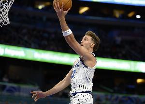 身手全能！小瓦格納18中9拿到27分6板6助 罰球7中7