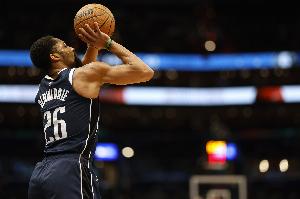 丁威迪：歐洲聯(lián)賽與NBA防守理念完全不同 我能在這里繼續(xù)追逐夢(mèng)想