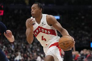 躺贏一手？斯科蒂·巴恩斯16中5&三分2中0拿到14分10板4助2帽