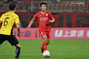 足球報談中甲沖超：銅梁龍比廣州豹形勢更好，南通具備攪局者潛質(zhì)
