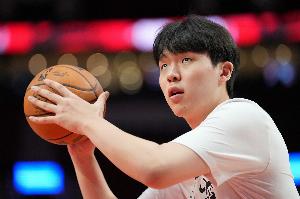 NBA中國官網(wǎng)：開拓者下放楊瀚森就是給他另配教練&隊友“開小灶”