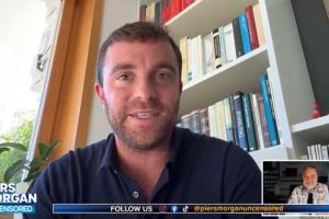 ??羅馬諾回摩根：關(guān)于梅羅的討論很好，但在那不勒斯老馬才是神