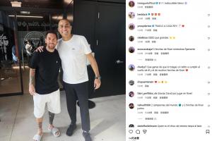 特雷澤蓋曬與梅西合影：無可爭(zhēng)議的第一，梅西??