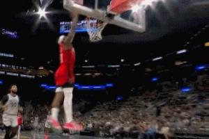 上上對抗！奧科吉貼身緊防文班不斷騷擾 直接搶斷快攻飛身輕扣