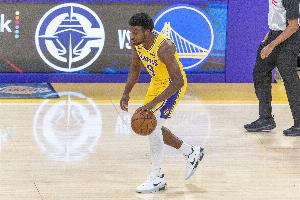 布朗尼在場上已不再顯得格格不入 但進(jìn)攻水平不提升仍難以立足NBA