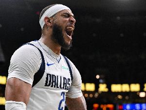 美記：多隊關(guān)注獨行俠是否會調(diào)整陣容 包括湖人在內(nèi)都關(guān)注加福德