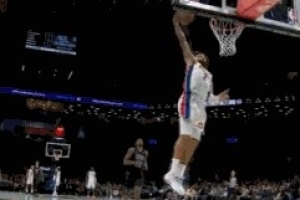 這也太秀了！康寧漢姆搶斷一條龍送大風(fēng)車暴扣