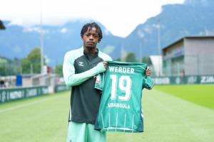 賣虧了！21歲姆班古拉天外飛仙絕殺9場(chǎng)3球3助，尤文僅1000萬出售