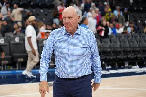 解說：快船的氣質(zhì)真是一言難盡 不替鮑老板心疼錢但心疼球迷啊