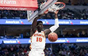 多名主力缺戰(zhàn)？蓋耶&克雷伊奇首節(jié)合計(jì)8中6轟20分 助老鷹領(lǐng)先湖人