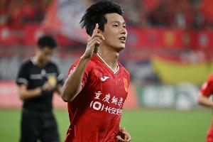 明年將迎中超處子賽季！21歲重慶銅梁龍隊(duì)長(zhǎng)向余望確認(rèn)留隊(duì)