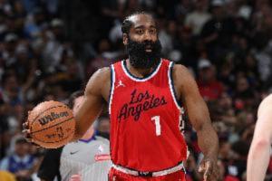 ??拉了一褲兜！哈登15中4&下半場僅5分 正負值-18全場最低！