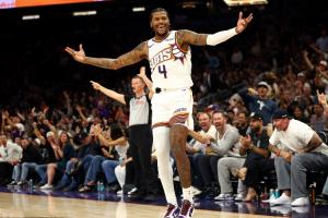 首秀6記三分創(chuàng)紀(jì)錄！杰倫·格林：非常關(guān)鍵 很多隊(duì)會(huì)重點(diǎn)防我突破