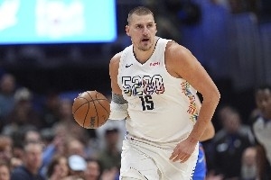 約基奇能破紀(jì)錄？盤點(diǎn)單季三雙榜前20：詹登東在列 威少42次居首