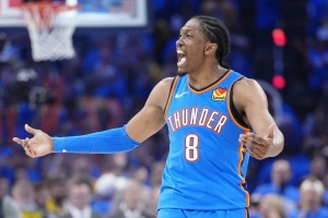 衛(wèi)冕冠軍再迎好消息！二當(dāng)家杰倫威已經(jīng)能夠用此前受傷的右手投籃