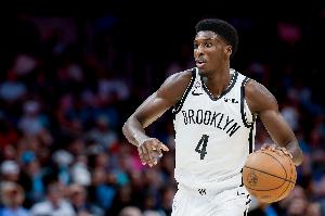 得把握機(jī)會！22號秀德雷克·鮑威爾8中5&三分3中3拿到15分2板3助